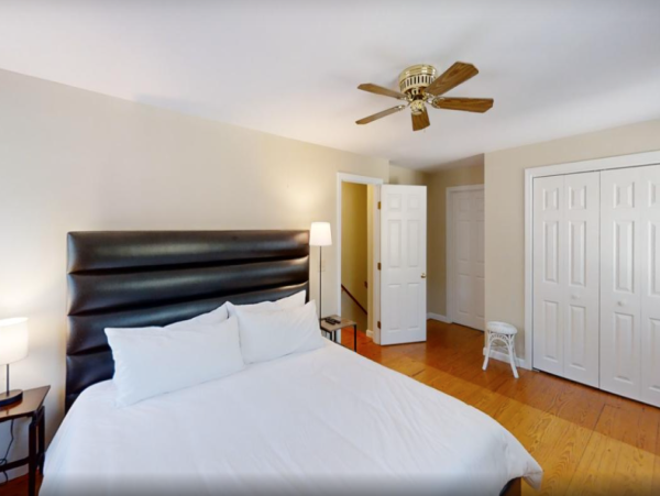 Spacious 9-Bedroom Family Home Near Red river Beach - Perfect for Your Vacation